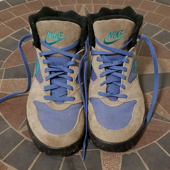 Nike Shoes - Vintage Nike Caldera Hiking Trail Boots EUC